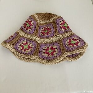 BCBGeneration Bucket Hat 100% Paper Straw Granny Square Embroidered